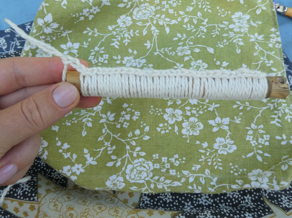 Make This Decorative Crochet Pin Display - a Free Pattern 